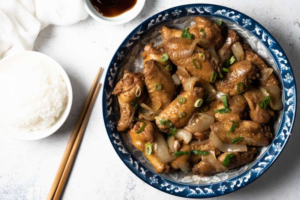 Garlic soy chicken wings with rice